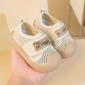 Zapatillas de deporte 2024 Spring New Baby Shoes Soft Sole 1-3 años para niños y niñas PREDIANTE Caminata H240507