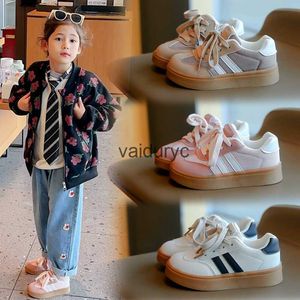 Sneakers 2024 Spring Nieuwe kinderen Fashion Casual Board Shoes Girls Mesh Velcro Boys Middle and Big Sports Trend H240507