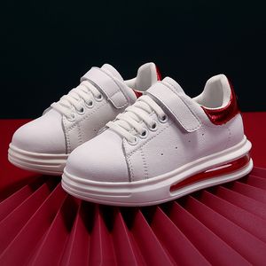 Zapatillas de deporte de otoño, zapatos blancos clásicos para niños, para niñas, informales, de suela blanda, para correr, para niños pequeños, para la escuela, para estudiantes pequeños D07131 221205