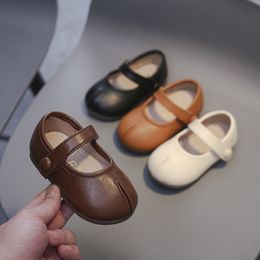 Baskets bébé filles chaussures printemps automne infantile enfant en bas âge chaussures confortables à semelles souples antidérapantes enfants enfants chaussures en cuir décontractées 230906