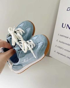 Zapatillas para bebés zapatillas para bebés con otoño