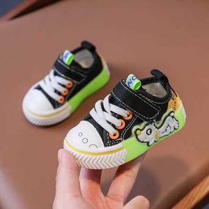 Zapatillas de deporte de zapatillas de bebé de cuero casual de cuero y niñas zapatos deportivos zapatos deportivos suaves para bebés primero caminando malditos zapatos para niños transpirables D240515