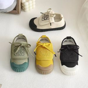 Sneakers Baby Effen Kleur Canvas Lage Jongens en Meisjes Schoenen Zachte Bodem Ademend Kinderen Biscuit Doek 230613