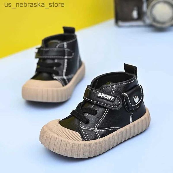 Sneakers Baby Toddler Shoes Nouveau 2024 Fashion NOUVEAU NOUVEAU NON SLIP Boys First Walkers Kids Sports Basfant Farts Flats Q240412