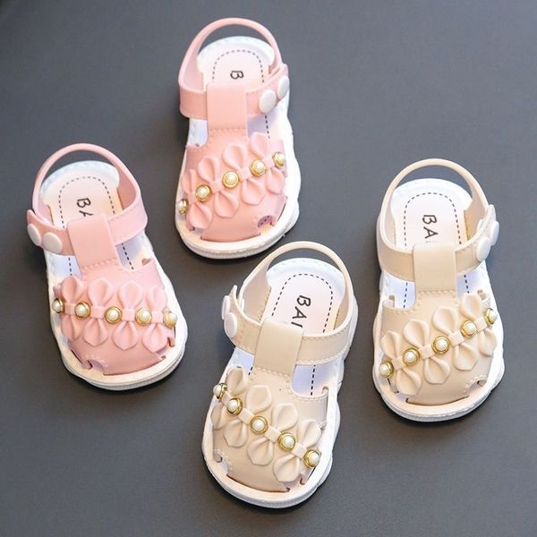 Zapatillas de deporte para bebés sandalias infantiles infantiles niñas anticollision zapatos para niños pequeños suaves de cuero de cuero sandalias de playa 230413