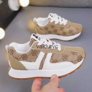 Zapatillas deportivas livianas para niños y niñas de zapatillas 2023 Summer otoño nuevo para niños papá niños grandes corriendo H240411