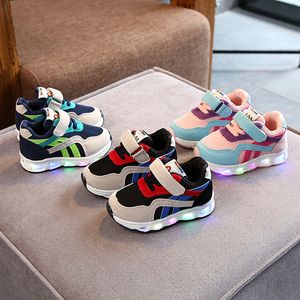 Sneakers Boys Girls Lighted Size 2130 Childrens LED -schoenen Baby met Luminous Glowing for Kid 230906