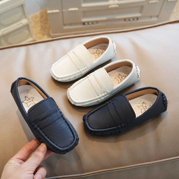 Zapatillas de deporte a estrenar PU Leather Boys Casual Boat shoes Slip on Moccain Mocasines Shoes Kids Low Top 1 a 12 años Niños Sneaker Boy F10092HKD230701