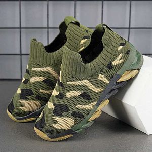 Sneakers camouflage groene sportschoenen voor kinderen 4 tot 12 jaar modieuze glijdende kinderen die vrijetijdsgebruik en gratis levering jongens Q240506