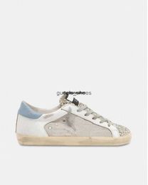 Turnschuhe Freizeitschuhe Dirty Shoe Golden Super Star Classic Do-Old Snake Skin Heel Wildleder Creme Sohle Weißes Leder