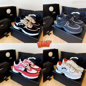 Sneakers Channel Chaussures Designer Femmes Casual Chaussures de course en plein air Réfléchissant Vintage Daim Cuir et Hommes Formateurs Mode Derma 318