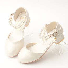 Baskets Enfants Filles En Cuir Blanc Princesse À Talons Hauts Enfant Robe Spectacle D'étudiant Danse Sandale Chaussures Enfant Chaussures Fille Mary Jane 230504