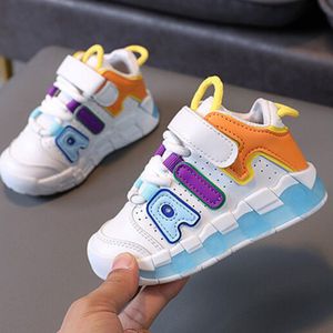 Sneakers kinderen sportschoenen baby zachte peuter schoenen schoenen herfst meisjes baby ademende net sneakers mode kinderschoenen voor jongens 230331
