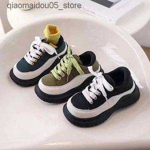 Sneakers Childrens Casual Shoes Dik Soled Childrens Sportschoenen Jongens en Girls Soft Soled Breathable Sports Shoes Fashionable Platform Shoes THEIS Q240413