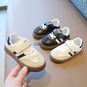 Sneakers Childrens Moral Training Shoes 2024 Spring Boys Sport Casual Board Girls Little White Soft Sole Baby Forrest Gump H240411