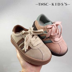 Zapatillas para niños zapatos para niños 2024 Spring New informal Board Fashion Edition coreano Simple Middle and Big School H240510