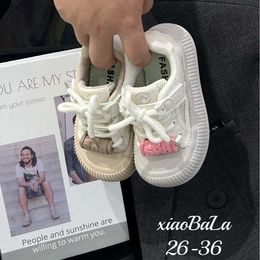 Sneakers Chaussures pour enfants 2024 Été Nouveau Single Single Mesh Baotou Low Top Trendy Board For Girls Sports Boys Casual H240510