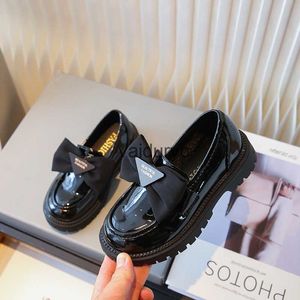 Zapatillas para niños zapatos para niños de cuero negro nuevo otoño 2023 bow princess versión coreana tendencia de zapato de rendimiento h240507
