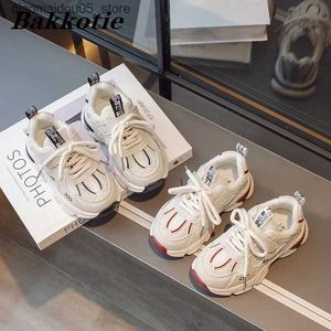 Sneakers Childrens Sports Shoes 2023 Autumn Girls Fashion Brand Shoes Boys Fashion Running Sports Short and Fat Coach Ademende babyschoenen Q240413