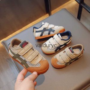 Sneakers Childrens Student Shoes Lente nieuwe mannelijke baby anti slip zachte zool meisjes sport 1-3 zomer 2 H240507