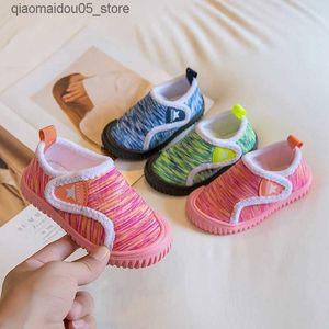 Sneakers Chaussures pour enfants Chaussures bébé fille Sports Chaussures chaudes en peluche bébé et tout-petit Chaussures pour enfants Soft Soft Souged Sorens Q240413