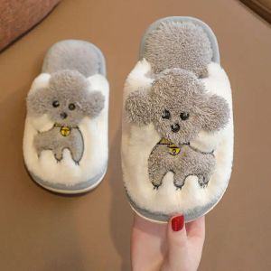 Baskets coton pantoupères parentchild en peluche hiver épaissis épaissis de la semelle chaude chaude lovers coton chaussures de coton garçons et filles vadrouille au sol intérieur