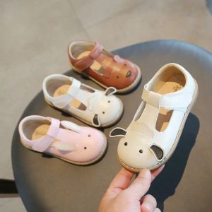 Zapatillas de deporte Zapatos lindos de cuero genuino para niñas 2022 Zapatos de cuero para bebés Zapatos de princesa de estilo británico para niños Andadores de animales con fondo suave
