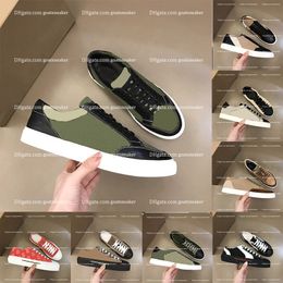 Sneakers Designer House Chaussures à rayures décontractées Vintage Spring and Fall Shoe Women Femme Mens Trainers Vérifiez la plate-forme à lacets en cuir en cuir en cuir en cuir Plaid