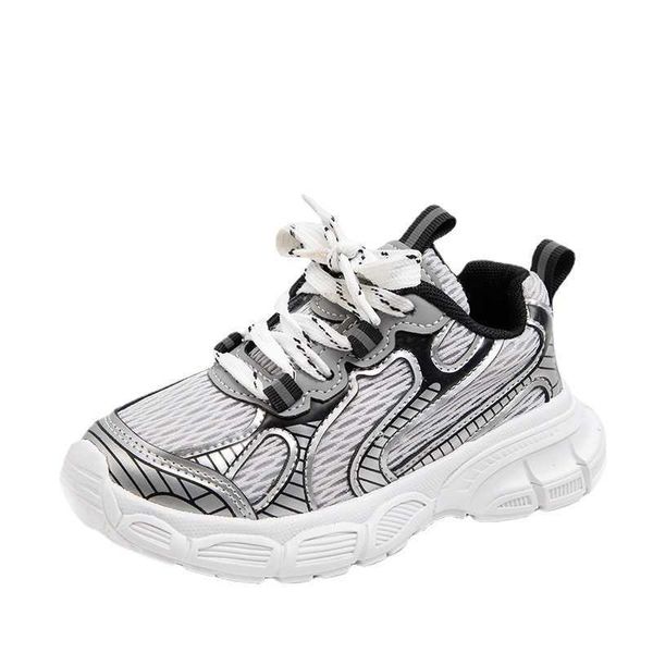 Zapatillas de deporte Cámaras domo Tamaño 26-37 Zapatillas de deporte para niños Zapatillas deportivas informales para niñas Malla Breaable Moda Zapatos versátiles Zapatillas de deporte de primavera para niños Niños G230217