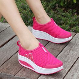 Sneakers Dress Plate Platform Shoes Femmes Loafers Air Mesh Swing Tandes Shoes Houstable Flats S