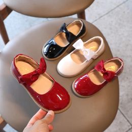 Zapatillas de chicas de moda zapatos de cuero princesa para niños para estudiantes de fiesta de bodas