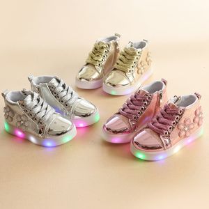 Baskets mode chaussure rougeoyante pour filles garçons lumière LED chaussures décontractées baskets lumineuses semelle souple respirant enfants chaussures 230705