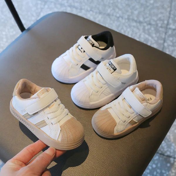 Sneakers Fashion Striped Baby Sneakers Soft Bottom Shoes for Boy Girls Nonslip Toddler Baby Casual Flats Outdoor Kids Chaussures printemps 231102