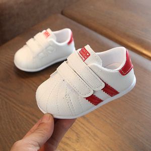 Sneakers Girls Babies Little White Shoes White Boys Casual Boys Walkers Walking Single New para la primavera y el otoño 2022 H240509