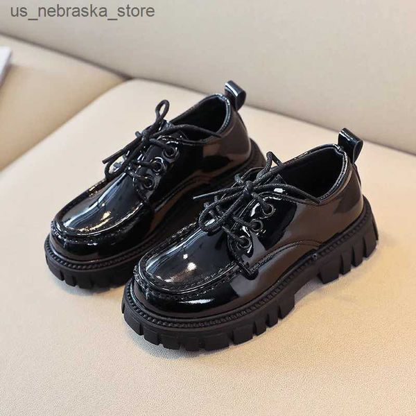 Sneakers Girls Boys Chaussures en cuir Solie Chaussures pour gamins noir printemps automne bébé chaussures d'école décontractées British Style Enfants Chaussures pour show Hot Q240412