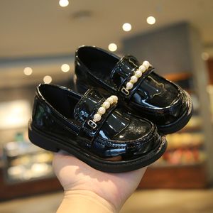 Baskets filles chaussures en cuir pour fête scolaire mariage enfants mocassins noirs sans lacet enfants appartements mode style britannique perles perles 230915