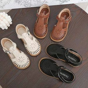 Zapatillas de deporte Sandalias para niñas Zapatos de suela blanda hueca para niños Moda tallada Princesa Playa Recortes 230313