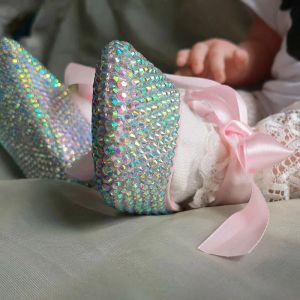 Zapatillas de depósito de tacón de encaje zapatos de muñeco para niñas zapatos de regalo de regalo recién nacidos