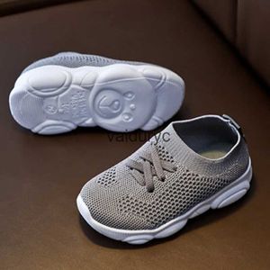 Sneakers Kids Boys Girl Shoes tricots Fashion Soft confortable Ldren Mesh Breashable Baby Baby Toddler Casual Footwear H240506