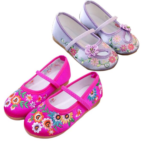 Sneakers Chaussures en tissu pour enfants pour filles Floral Floral Performance pour enfants Performance Broderie Show Floral Chinese Style Shoes Taille 2534