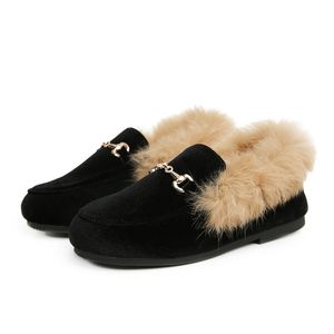 Sneakers Kids Fur Shoes Children Velvet Baby Girls Warm Flats Peuter Black Brand Princess Loafer Chain Mocasin voor Winter 231007