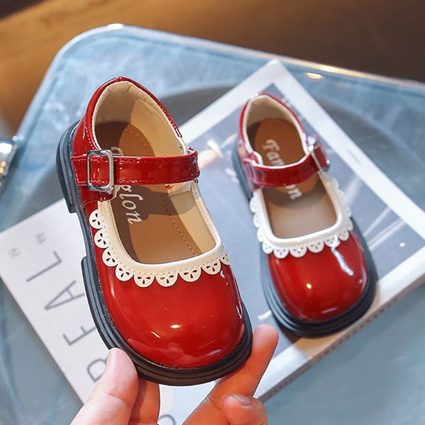 Zapatillas para niños zapatos de cuero para niños Mary Jane Ruffles Flats para niños Baby Strudent School Red Dance Partry 11R 230814