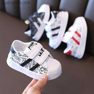 Sneakers Kinderschoenen voor babymeisjes en jongens Antislip zachte rubberen onderkant Babysneaker Casual platte schoenen Kindermaat 21-30L231106