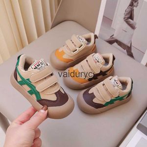 Sneakers Versión coreana de los zapatos deportivos para niños de punta redonda casual SOLME VELCRO Baby Walking Spring H240507