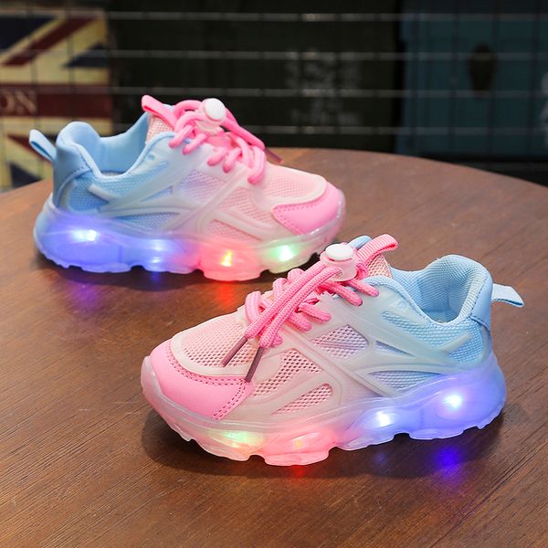 Chaussures de sport LED enfants chaussures rougeoyantes bébé filles baskets lumineuses garçons éclairage chaussures de course été enfants respirant maille Sneaker 230110