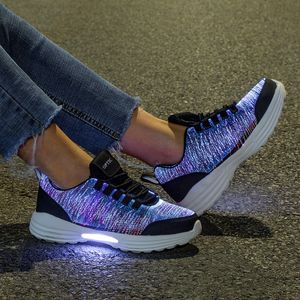 Sneakers led schoenen glasvezel voor meisjes jongens mannen vrouwen USB opladen licht omhoog schoen volwassen gloeiende hardloop sneaker 230313
