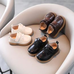 Sneakers Nouveaux chaussures en cuir bébé au printemps