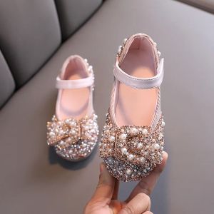 Zapatillas de deporte nuevas para niñas, zapatos brillantes con diamantes de imitación y perlas, zapatos de princesa Grace para niños, zapatos cómodos para niñas, zapatos planos de boda para fiestas infantiles