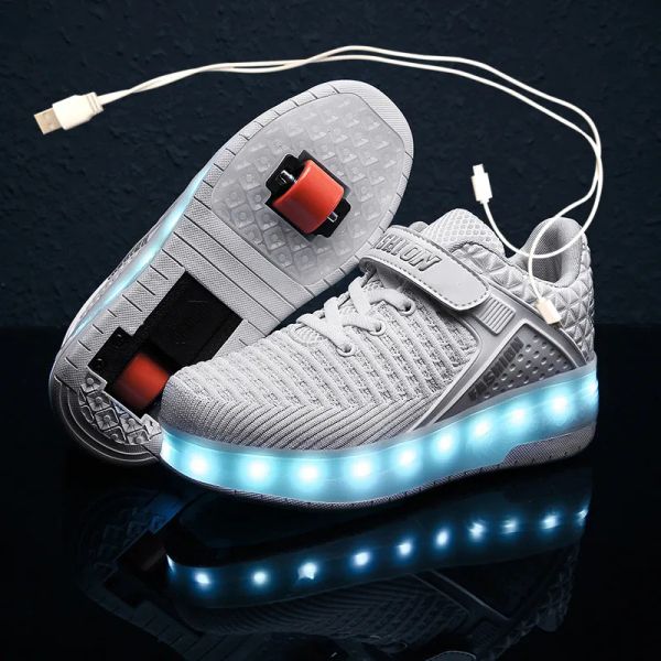 Sneakers New Pink Usb Charges Fashion Girls Boys LED Light Roller Skate Chaussures pour enfants Sneakers pour enfants avec roues deux roues