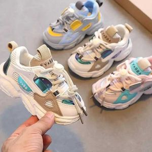 Zapatillas de zapatillas de zapatillas 23-36 zapatos para bebés y niños pequeños adecuados para niños y niñas de malla transpirable para niños zapatos deportivos casuales no resbalados zapatos deportivos D240515